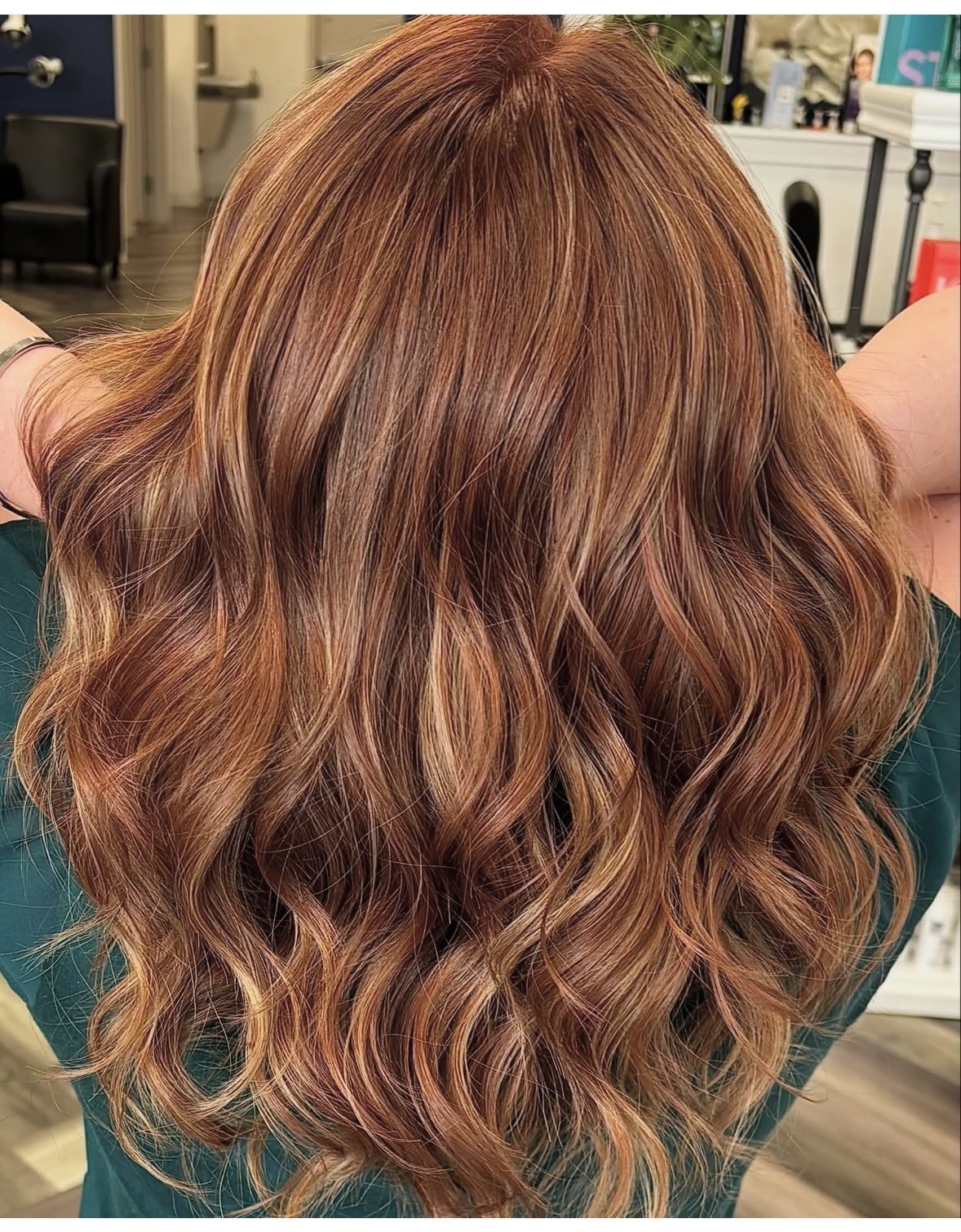Copper dimensional hair